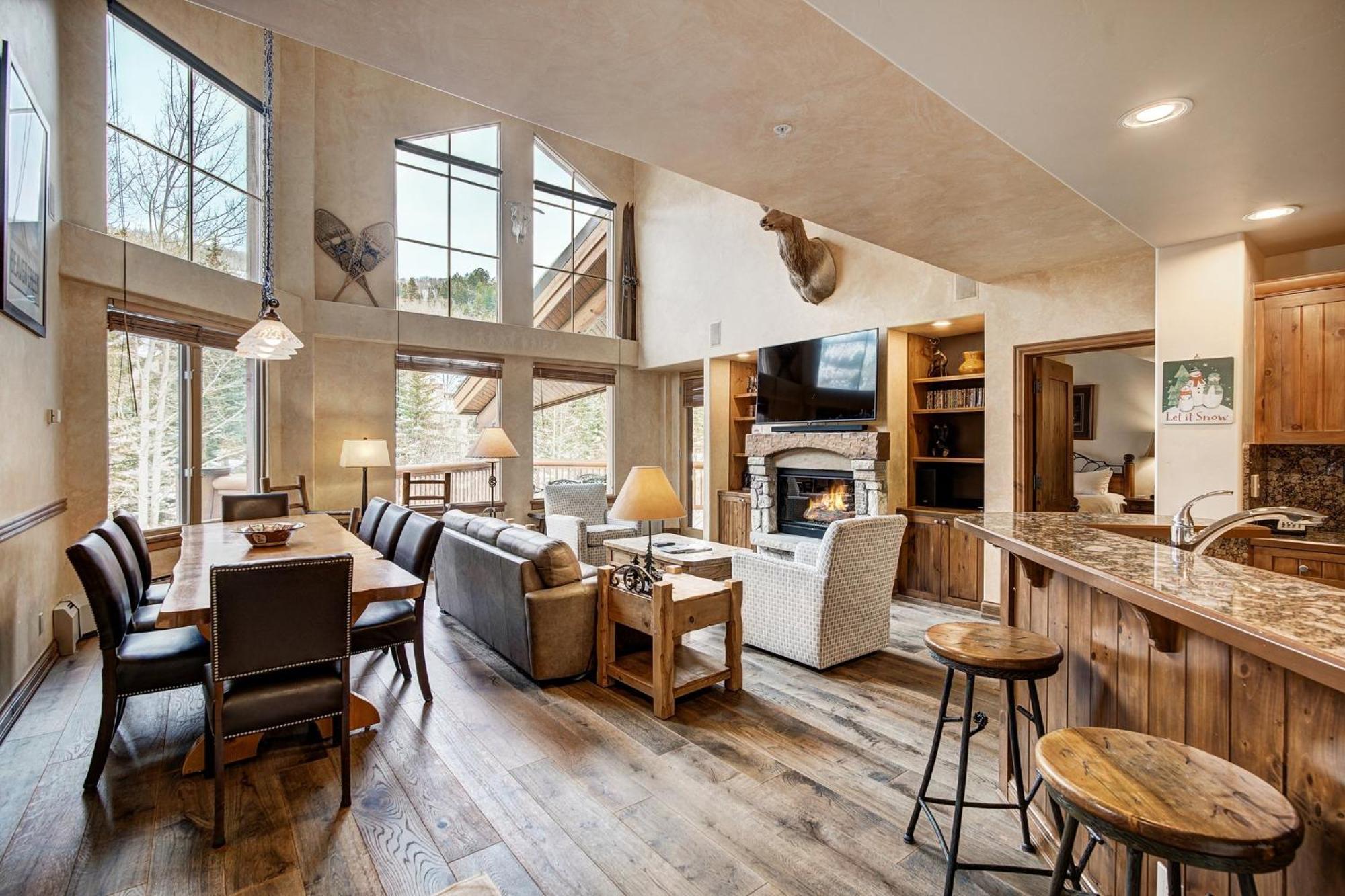 אבון Elkhorn Lodge מראה חיצוני תמונה
